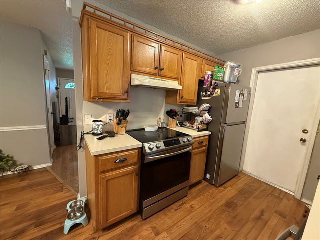 1004 Clover Street, Bellmead, TX 76705