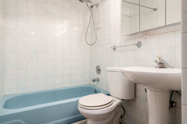 4315 O'CONNELL Street, Rockford, IL 61109