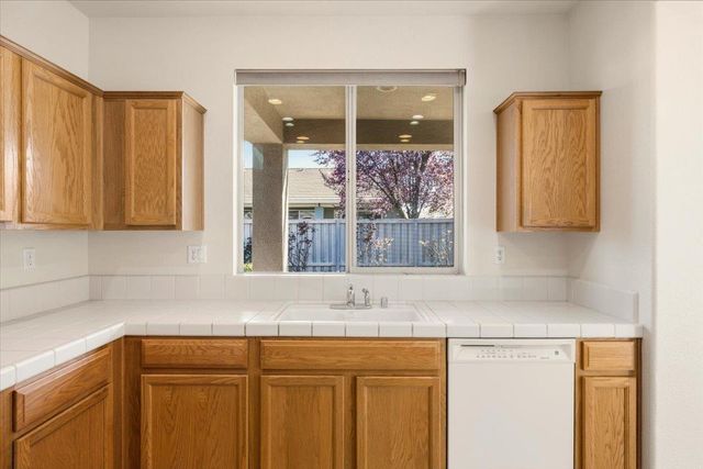 1165 Segolily Ln, Lincoln, CA 95648