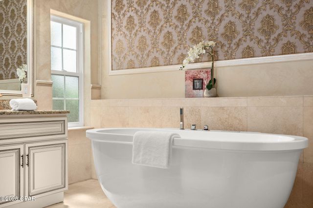 102 Royal Palm Boulevard, Panama City, FL 32408