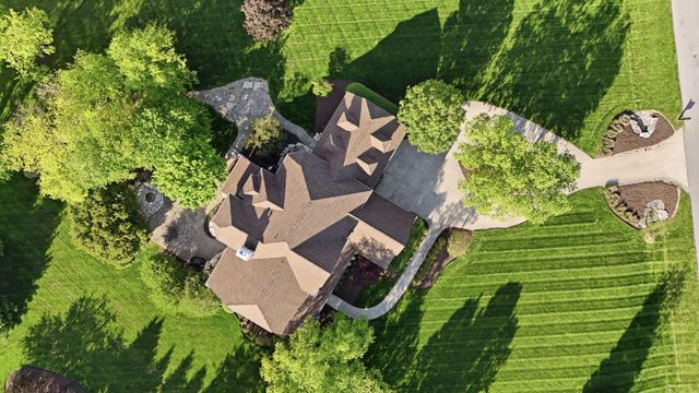 1677 Riverstone Drive, Delaware, OH 43015