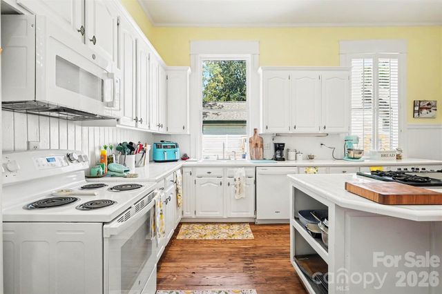624 Walnut Street, Statesville, NC 28677