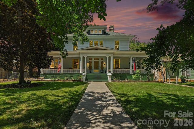 624 Walnut Street, Statesville, NC 28677