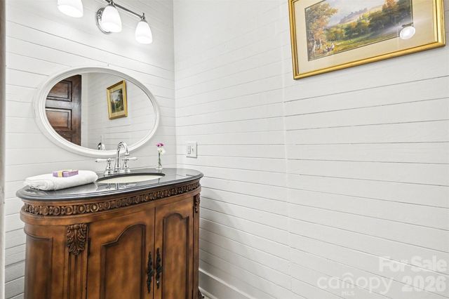 624 Walnut Street, Statesville, NC 28677