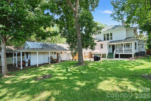 624 Walnut Street, Statesville, NC 28677