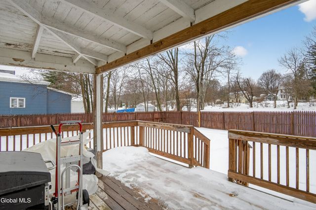 25 Pearl Street, Victory, NY 12871