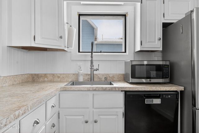 25 Pearl Street, Victory, NY 12871