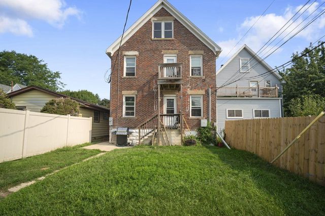 3947 E Squire AVENUE, Cudahy, WI 53110