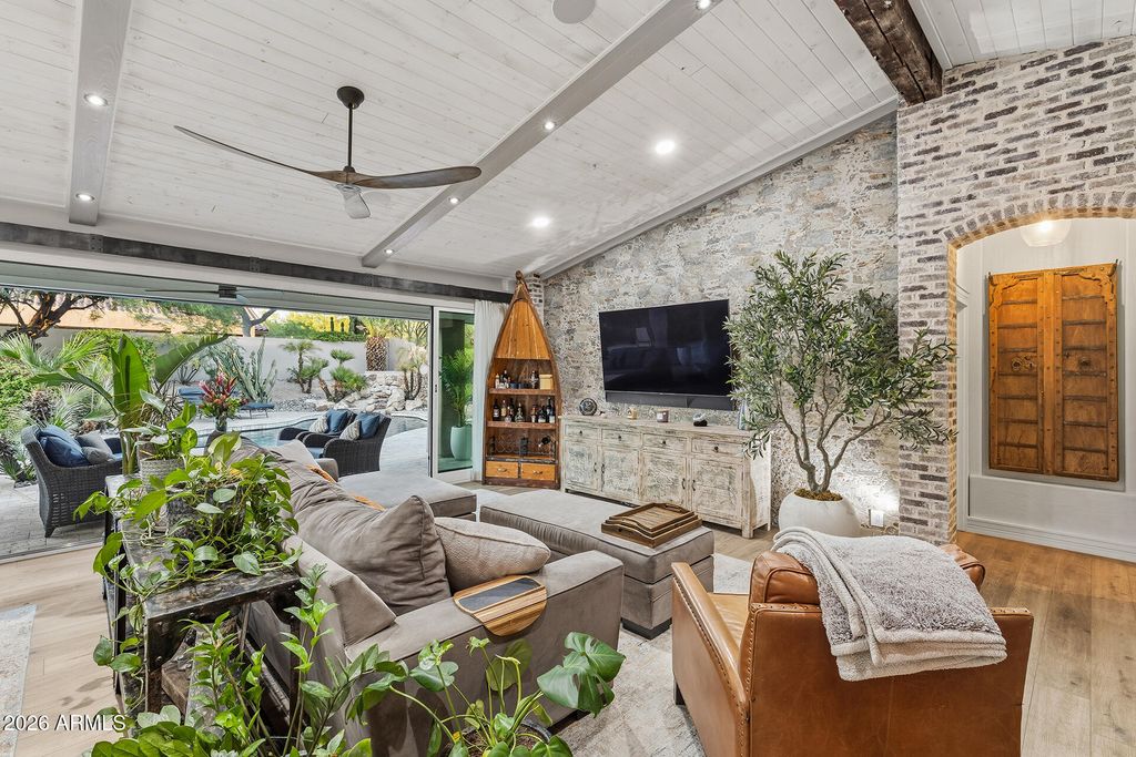 9046 E CALLE DE VALLE Drive, Scottsdale, AZ 85255 — exterior