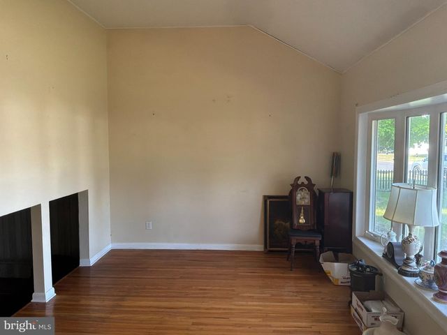 812 COLBY AVE, Delran, NJ 08075