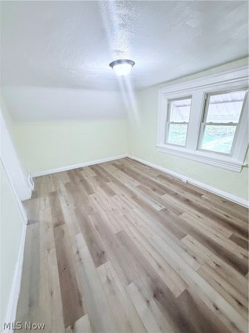 2219 W 103rd Street UP, Cleveland, OH 44102