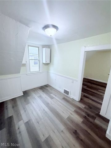 2219 W 103rd Street UP, Cleveland, OH 44102