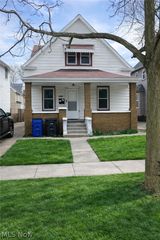 2219 W 103rd Street UP, Cleveland, OH 44102