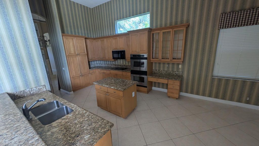 7107 NW 47th Lane, Coconut Creek, FL 33073