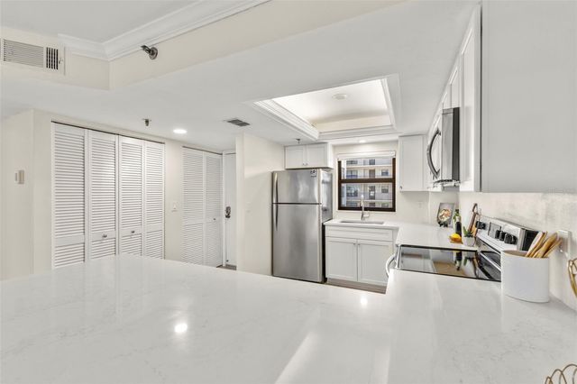 1001 BENJAMIN FRANKLIN DRIVE 503, Sarasota, FL 34236