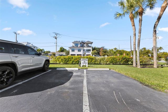 1001 BENJAMIN FRANKLIN DRIVE 503, Sarasota, FL 34236