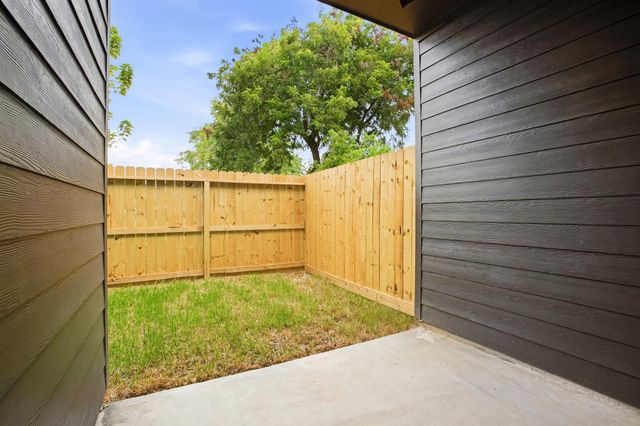 944 Lucky Street, Houston, TX 77088