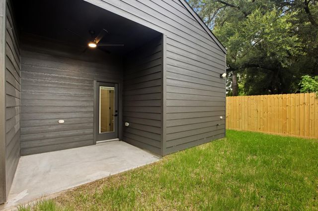 944 Lucky Street, Houston, TX 77088