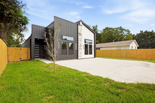 944 Lucky Street, Houston, TX 77088