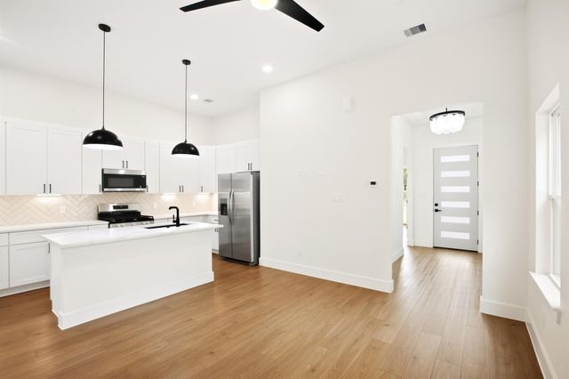 944 Lucky Street, Houston, TX 77088
