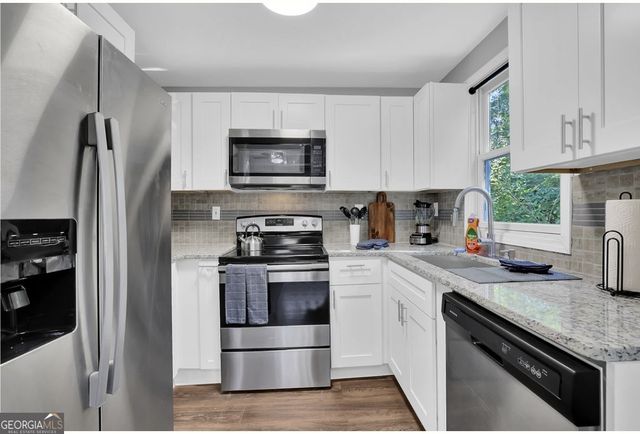 3162 Oakdale Road, Hapeville, GA 30354
