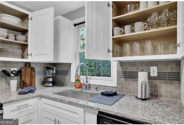 3162 Oakdale Road, Hapeville, GA 30354