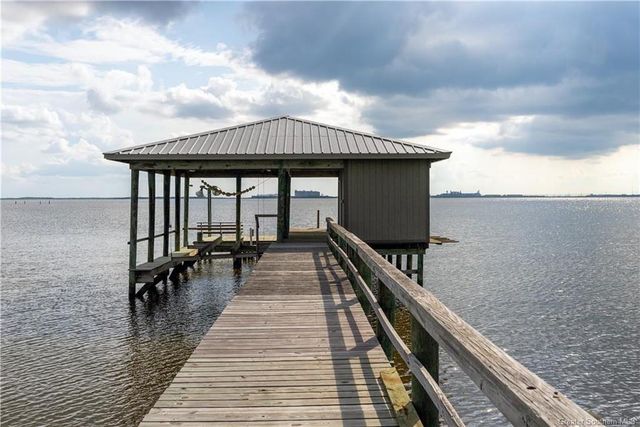 3631 Manning Road, Lake Charles, LA 70605