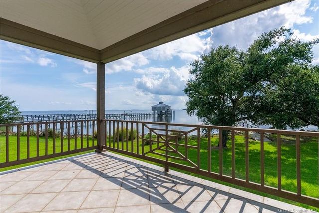 3631 Manning Road, Lake Charles, LA 70605