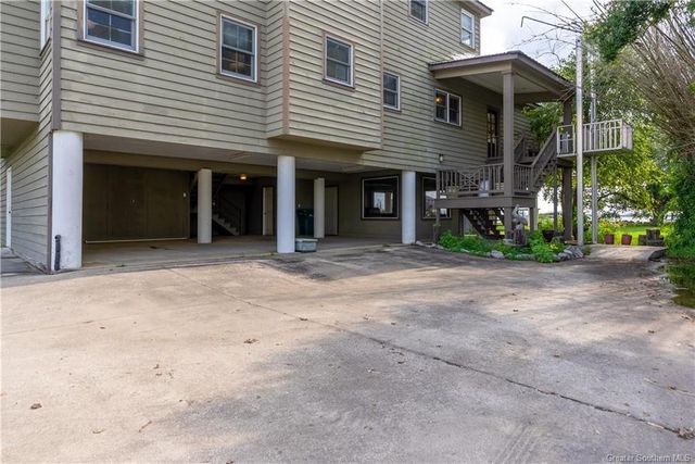 3631 Manning Road, Lake Charles, LA 70605