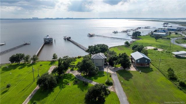 3631 Manning Road, Lake Charles, LA 70605