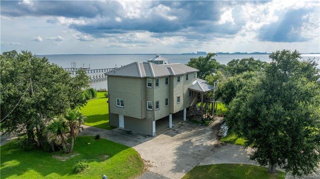 3631 Manning Road, Lake Charles, LA 70605