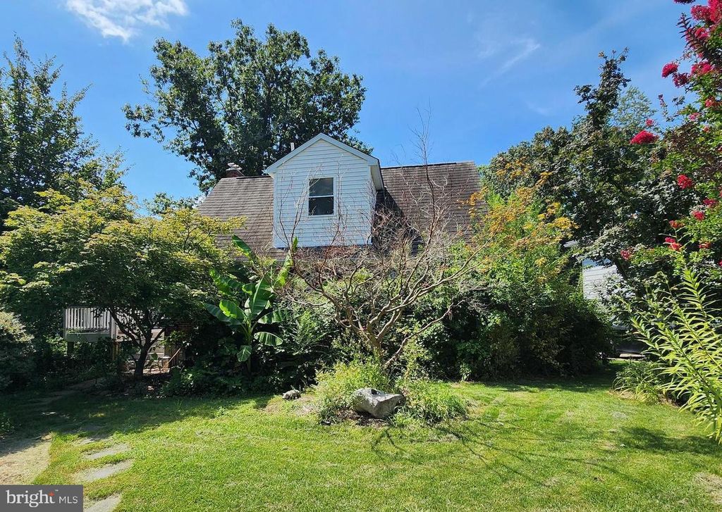 10406 TRUXTON, Hyattsville, MD 20783