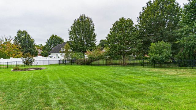 6460 Gardenview Drive, Paducah, KY 42001
