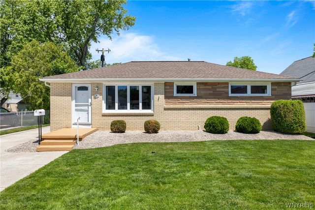 30 Benson Drive, Lancaster, NY 14086