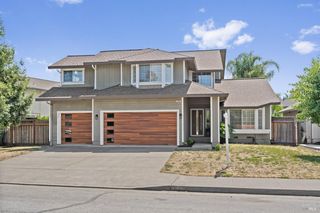 706 Natalie Dr, Windsor, CA 95492
