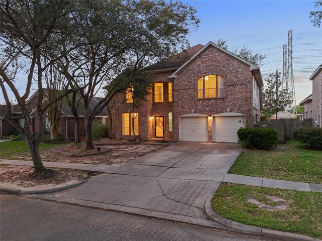 2224 Golden Sails Drive, League City, TX 77573