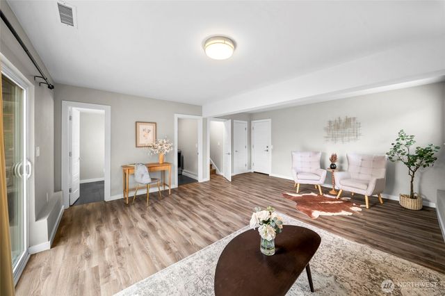 12302 SE 46th Court, Bellevue, WA 98006