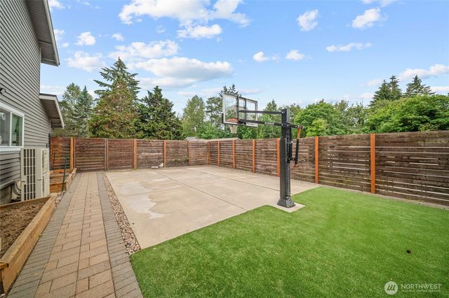 12302 SE 46th Court, Bellevue, WA 98006