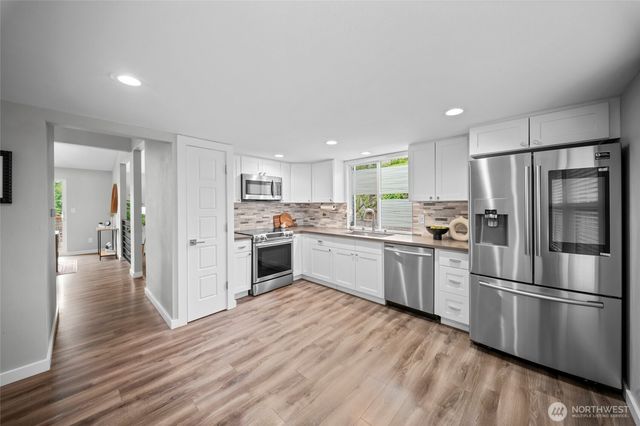 12302 SE 46th Court, Bellevue, WA 98006