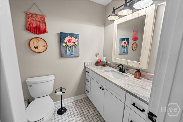 100 Strathy Hall Drive, Richmond Hill, GA 31324