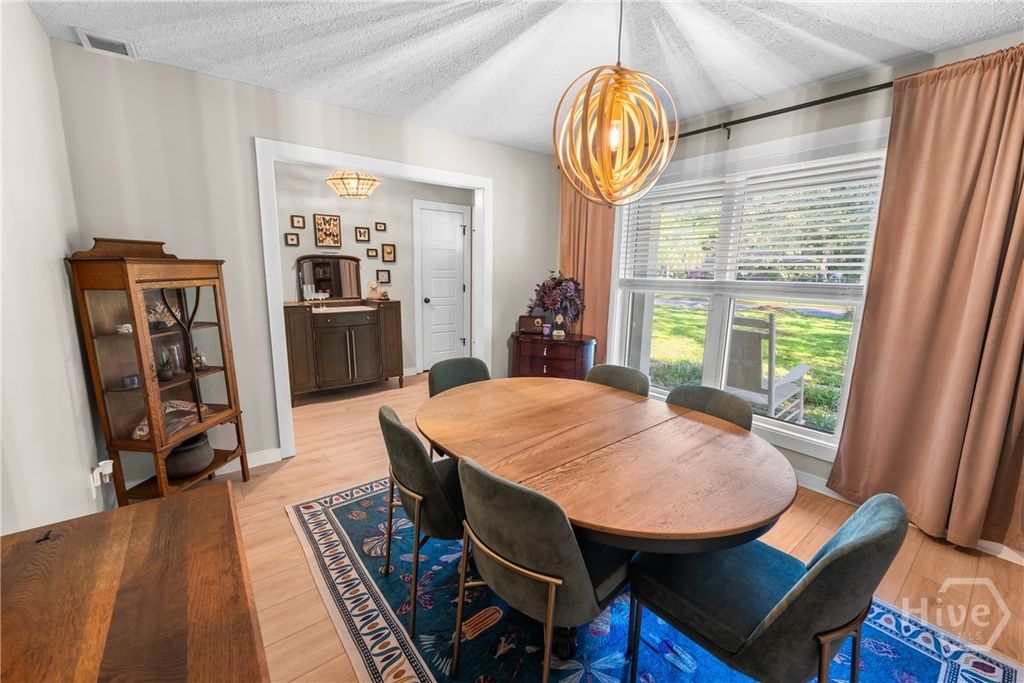 Image 13 of property listing at 100 Strathy Hall Drive, Richmond Hill, GA 31324