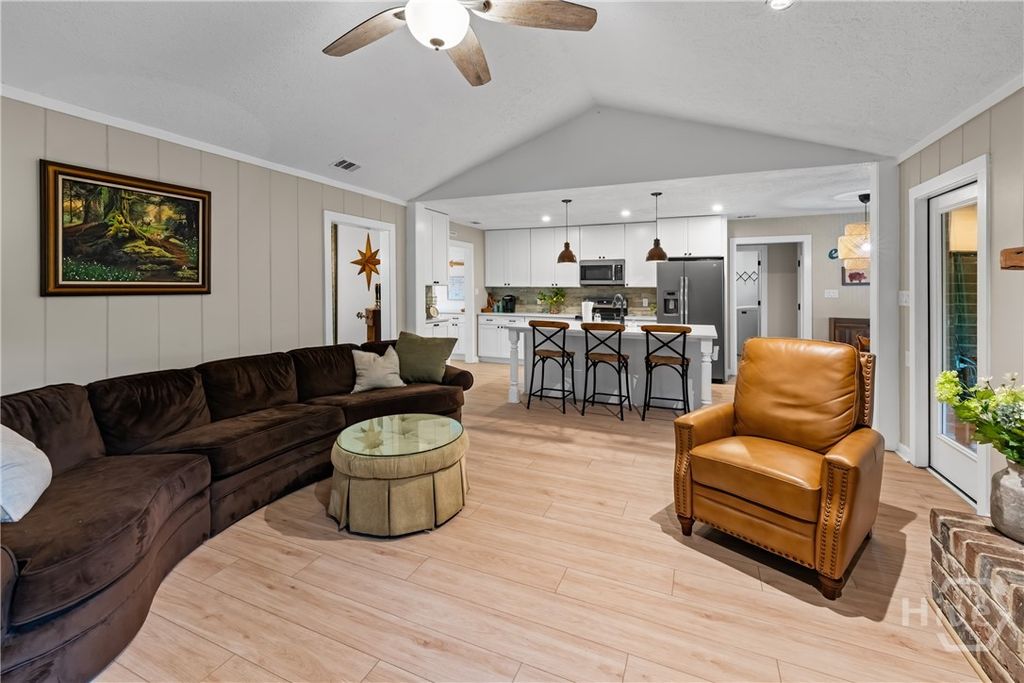 Image 9 of property listing at 100 Strathy Hall Drive, Richmond Hill, GA 31324