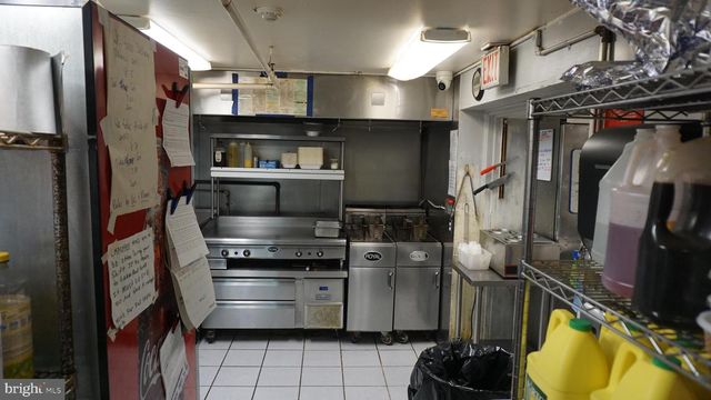 1687 N DELSEA DR, Vineland, NJ 08360