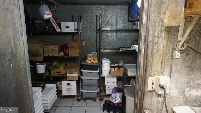 1687 N DELSEA DR, Vineland, NJ 08360