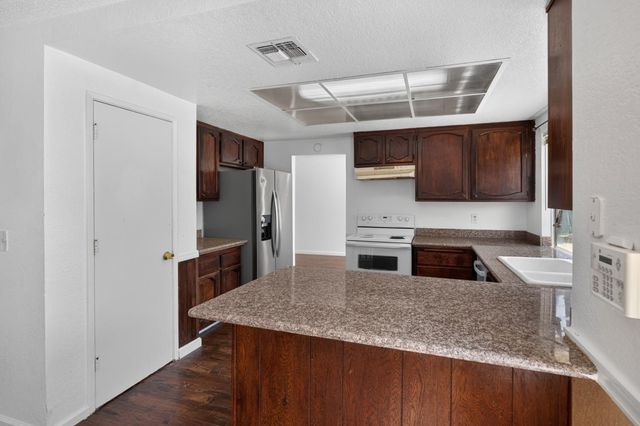 3079 Parody Way, Sacramento, CA 95833
