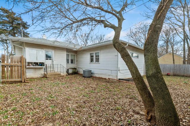 409 Houser Dr, El Dorado, KS 67042