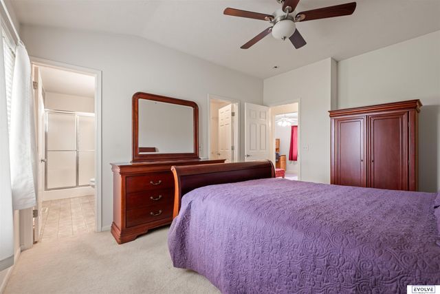 7614 Howell Street, Omaha, NE 68122