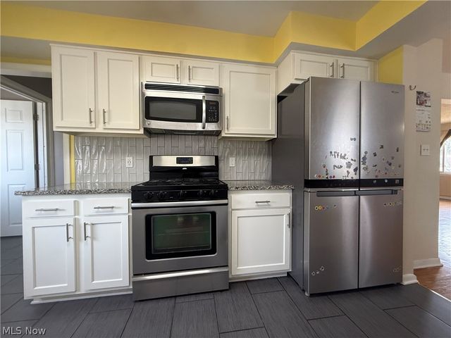 2867 Norma Street, Cuyahoga Falls, OH 44223