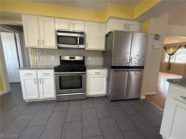 2867 Norma Street, Cuyahoga Falls, OH 44223