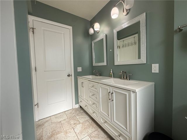 2867 Norma Street, Cuyahoga Falls, OH 44223